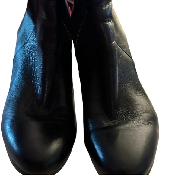 MICHAEL KORS Vintage Dolores Side Zip Bootie Black Leather - Picture 9 of 10